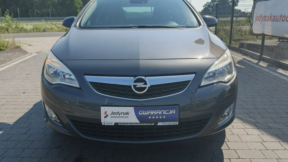 OPEL Astra -
