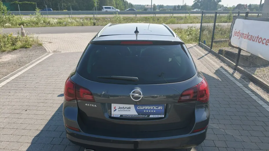 OPEL Astra -