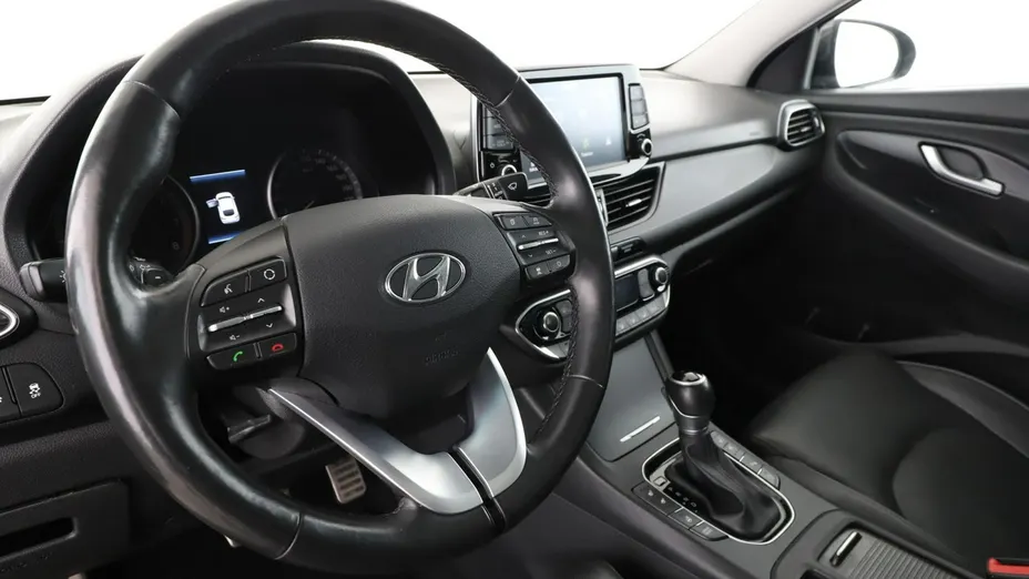 HYUNDAI i30 -
