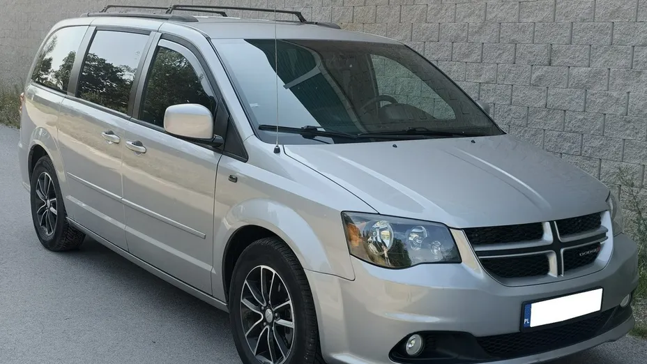 DODGE Grand Caravan -