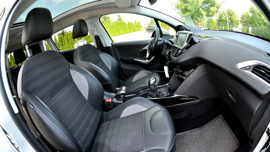 PEUGEOT 2008 -