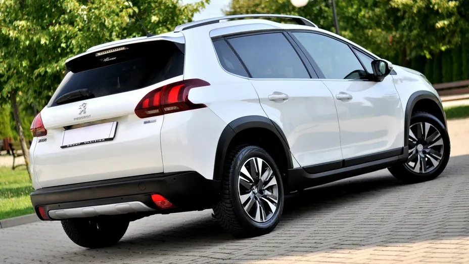 PEUGEOT 2008 -