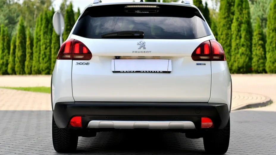 PEUGEOT 2008 -