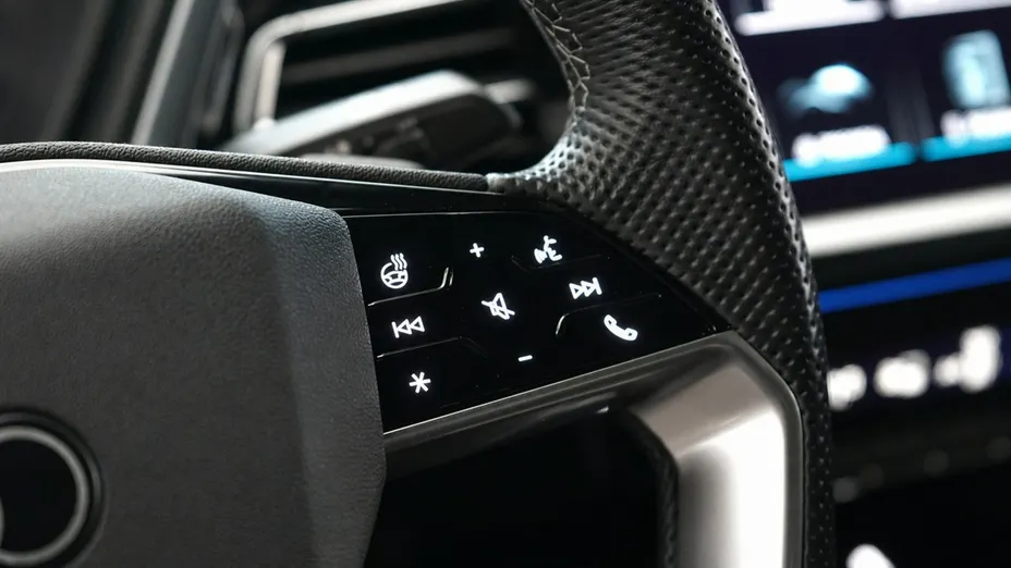 AUDI Q4 Sportback e-tron -