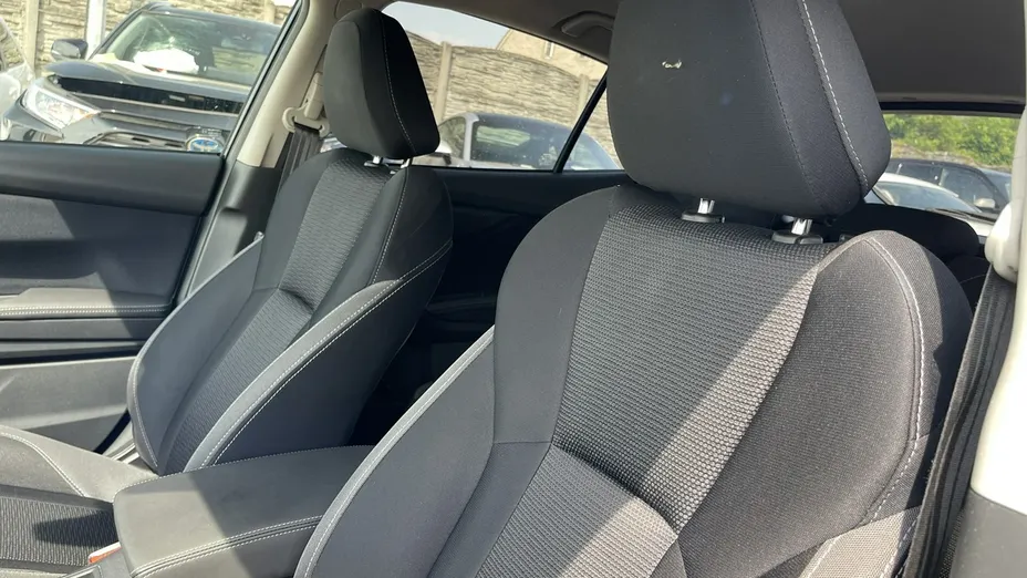 SUBARU Impreza -