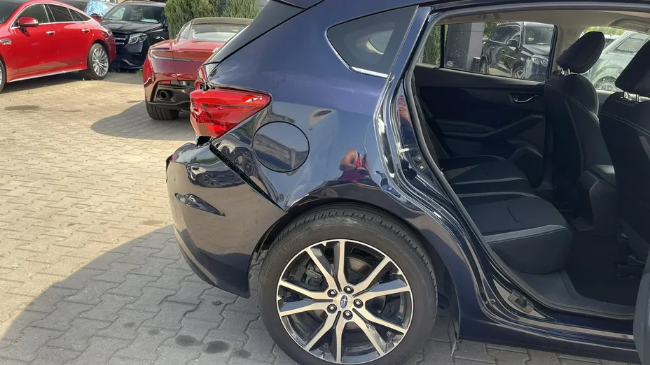 SUBARU Impreza -