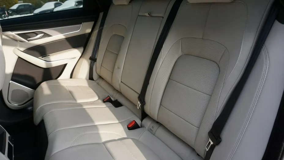 JAGUAR F-Pace -