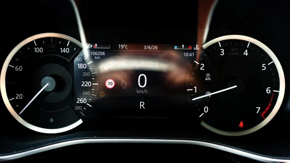 JAGUAR F-Pace -
