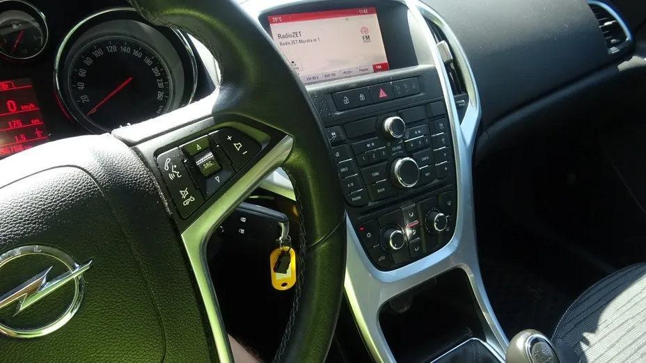 OPEL Astra -