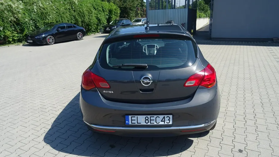 OPEL Astra -