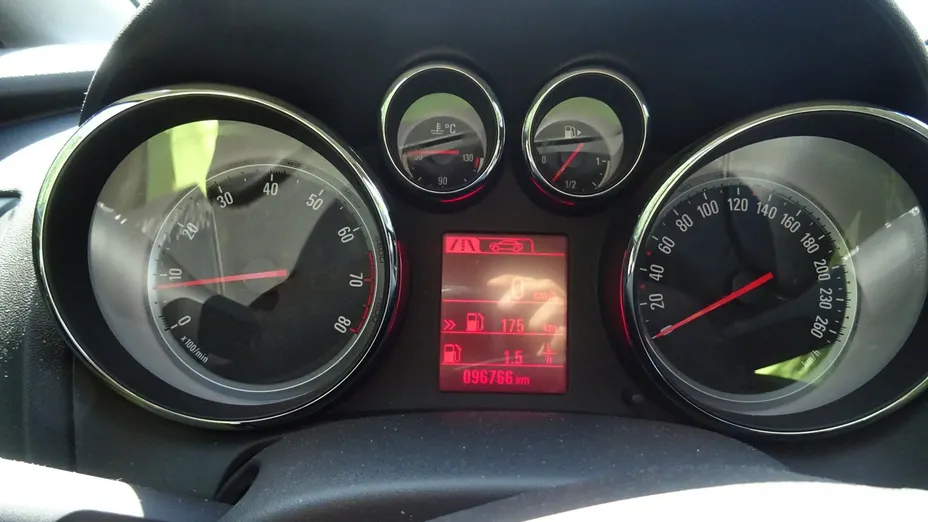 OPEL Astra -