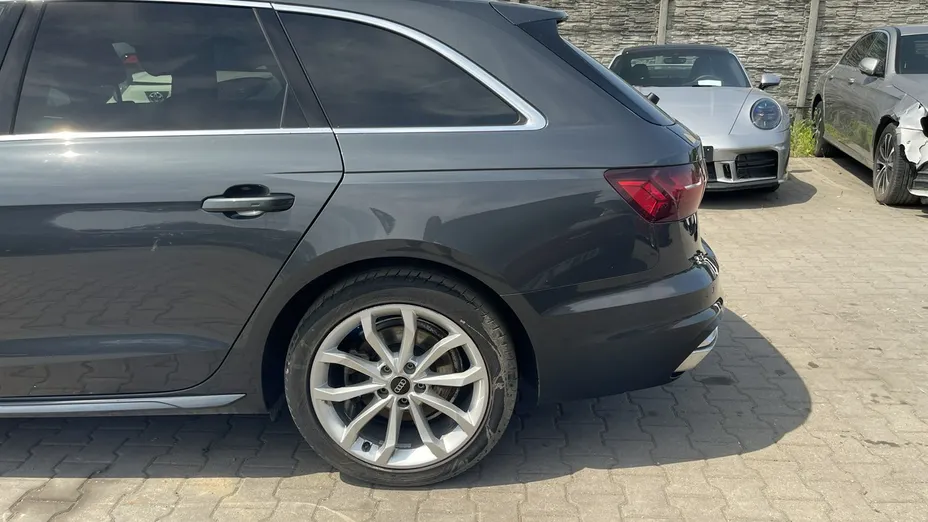 AUDI A4 Avant -