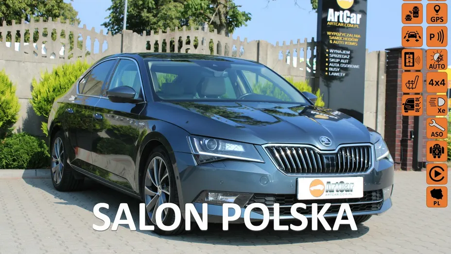 SKODA Superb -