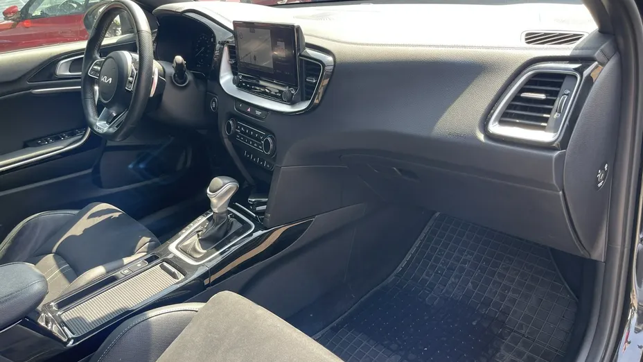 KIA ProCeed -