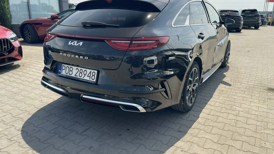 KIA ProCeed -