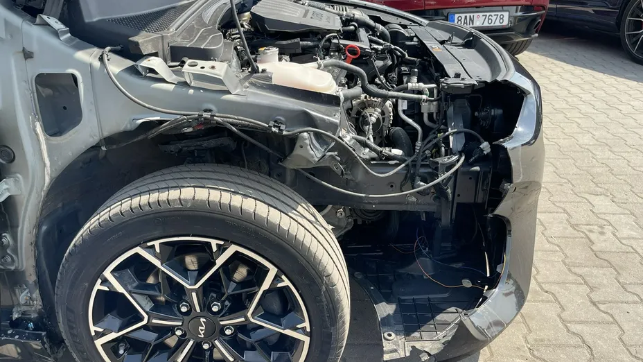 KIA ProCeed -