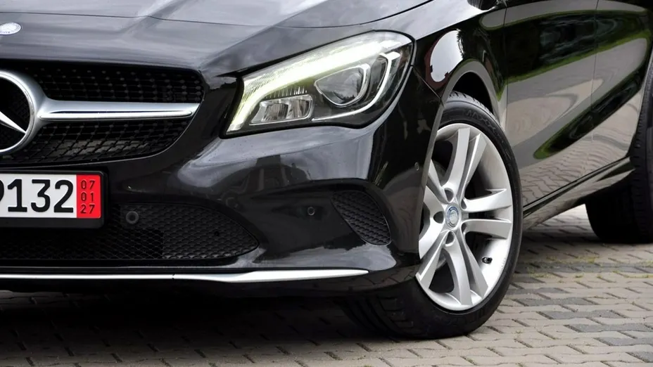 MERCEDES-BENZ CLA -
