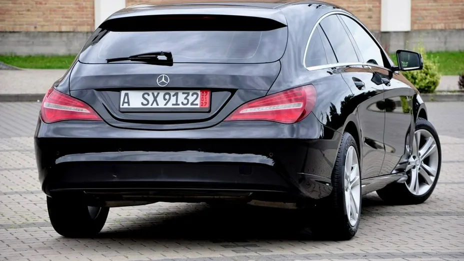 MERCEDES-BENZ CLA -
