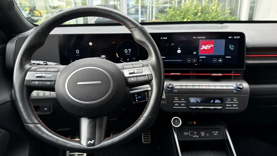 HYUNDAI Kona -