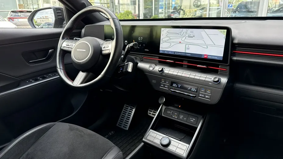 HYUNDAI Kona -