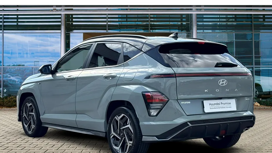 HYUNDAI Kona -