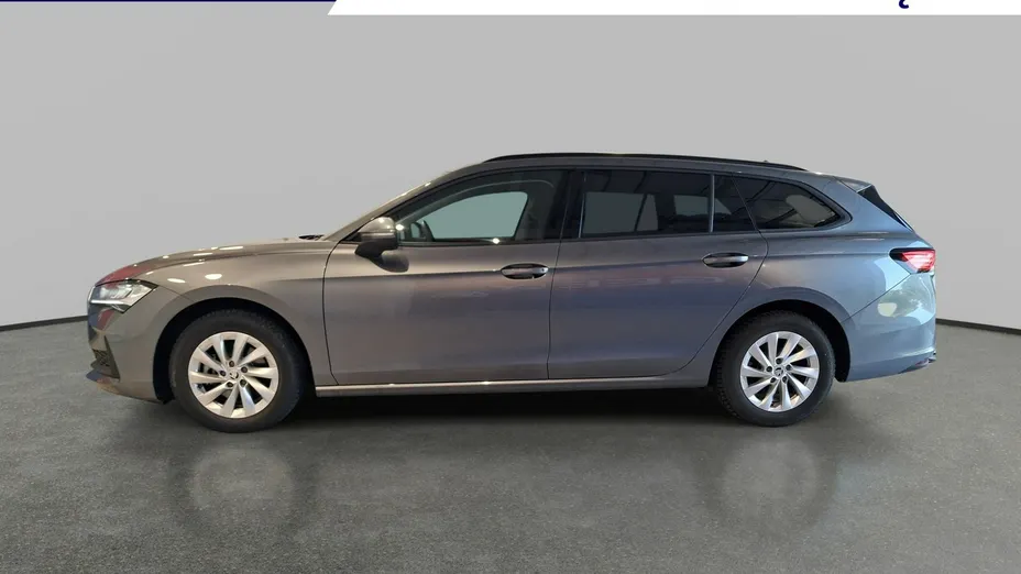 SKODA Superb -