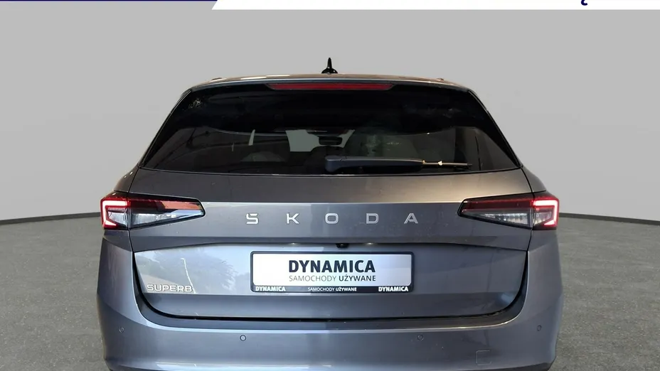 SKODA Superb -