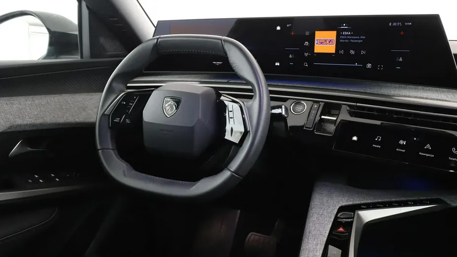 PEUGEOT 3008 -