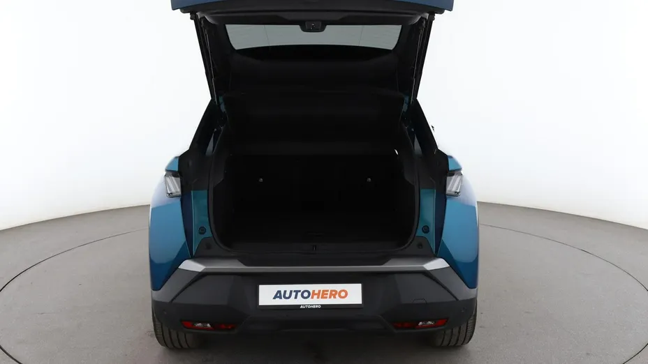 PEUGEOT 3008 -