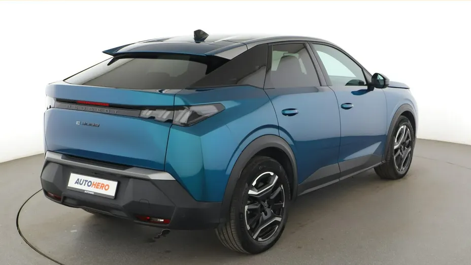 PEUGEOT 3008 -