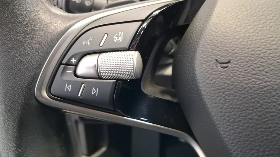 SKODA Superb -