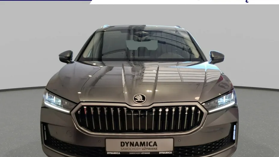 SKODA Superb -