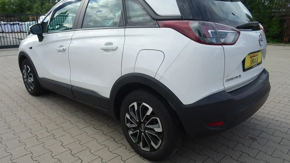 OPEL Crossland X -