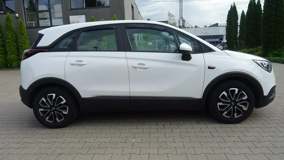 OPEL Crossland X -