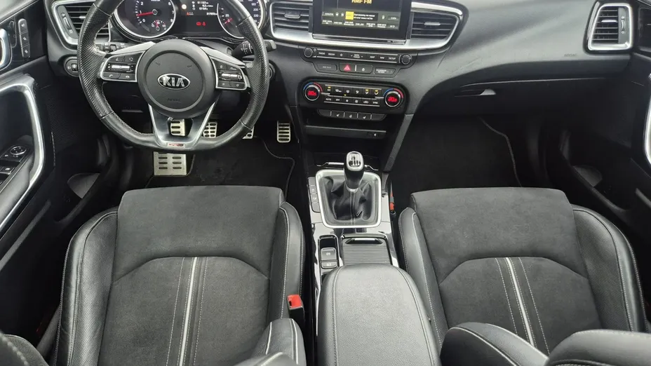 KIA ProCeed -