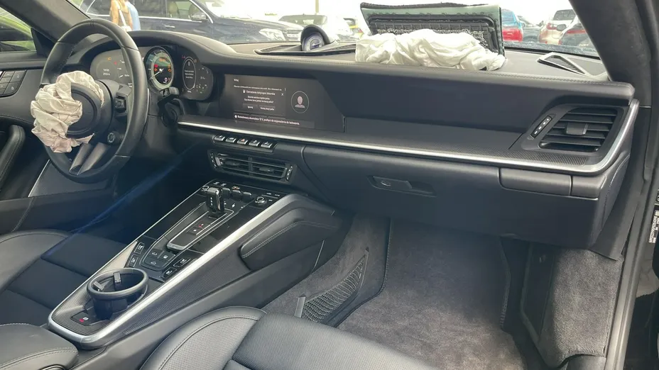 PORSCHE 911 -