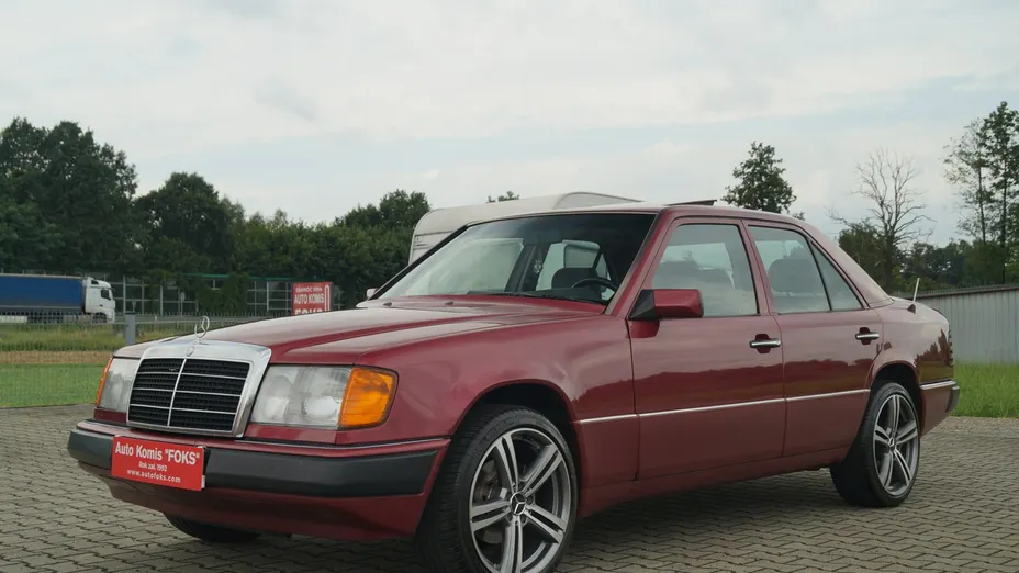 MERCEDES-BENZ 124 -