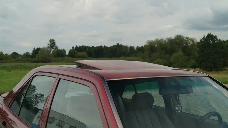 MERCEDES-BENZ 124 -