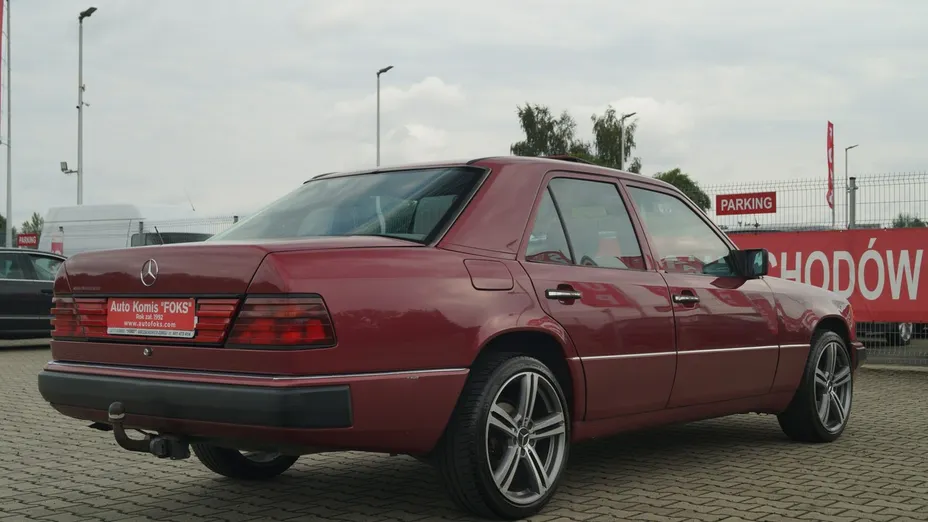 MERCEDES-BENZ 124 -