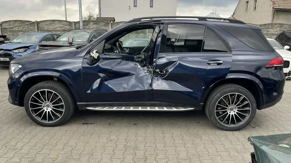MERCEDES-BENZ GLE -