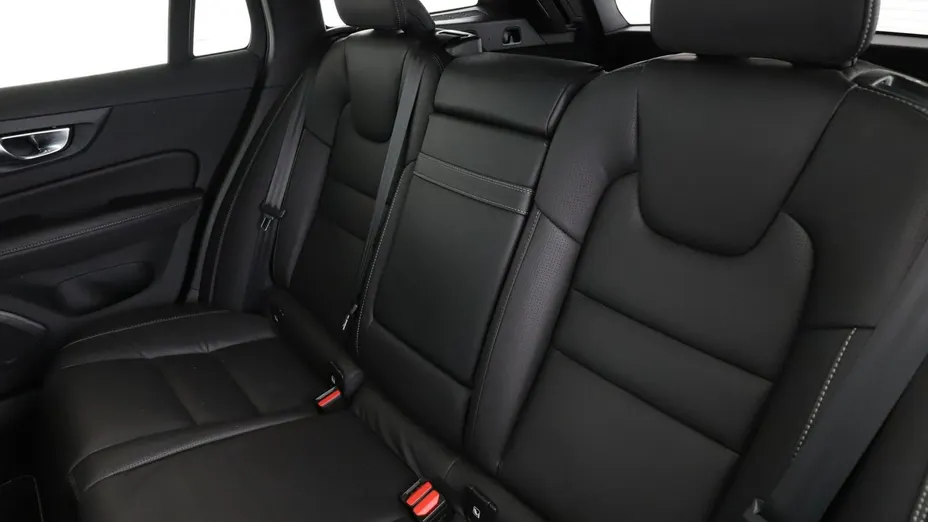 VOLVO V60 -