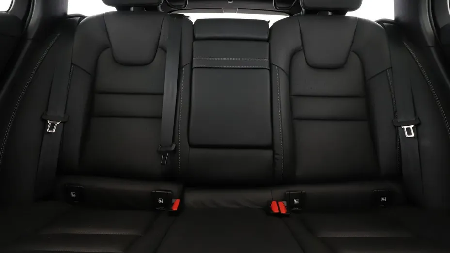 VOLVO V60 -