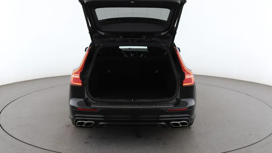 VOLVO V60 -