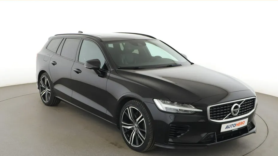 VOLVO V60 -
