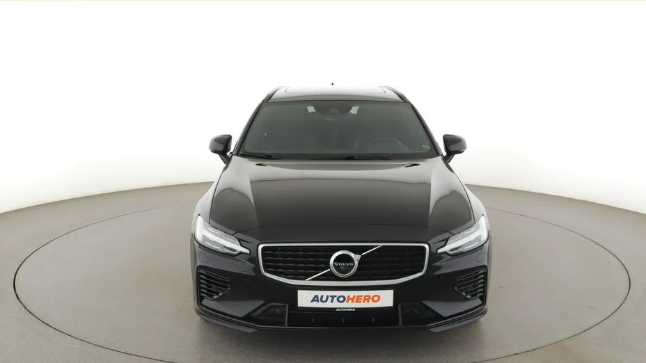 VOLVO V60 -