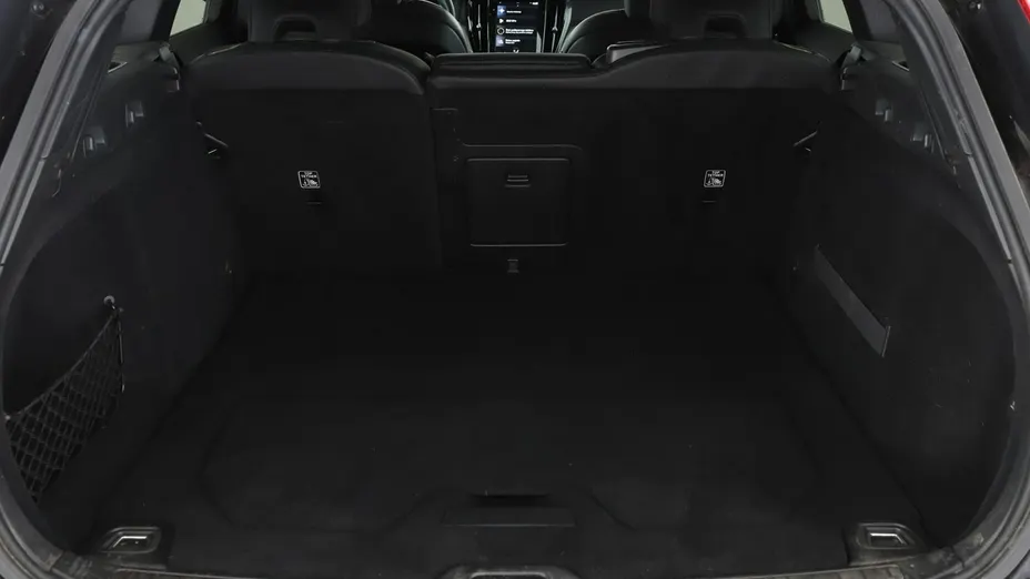 VOLVO V60 -