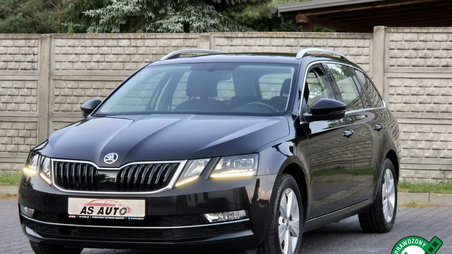SKODA Octavia -