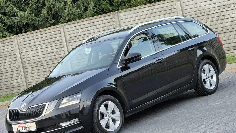 SKODA Octavia -