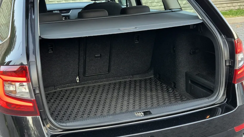 SKODA Octavia -
