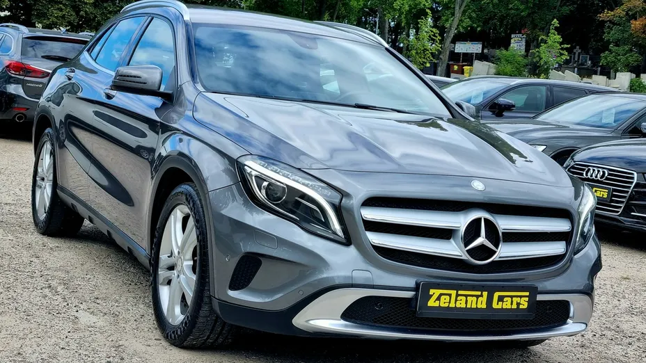 MERCEDES-BENZ GLA -